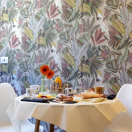 Πανσιόν The Venue Sistina 4*